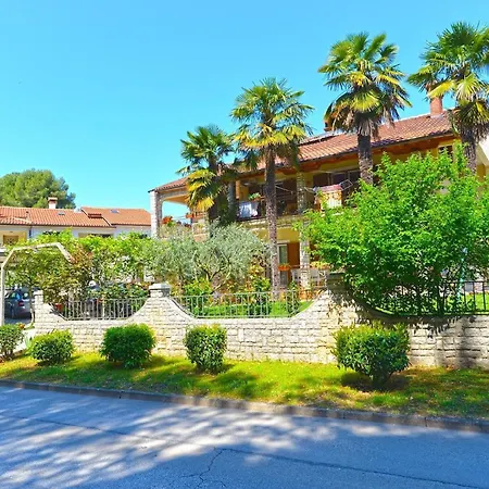 Fuer 3 Personen Ca 50 Qm In Cervar-porat, Istrien Istrische Riviera Apartment