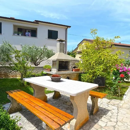Fuer 3 Personen Ca 50 Qm In Cervar-porat, Istrien Istrische Riviera Porec